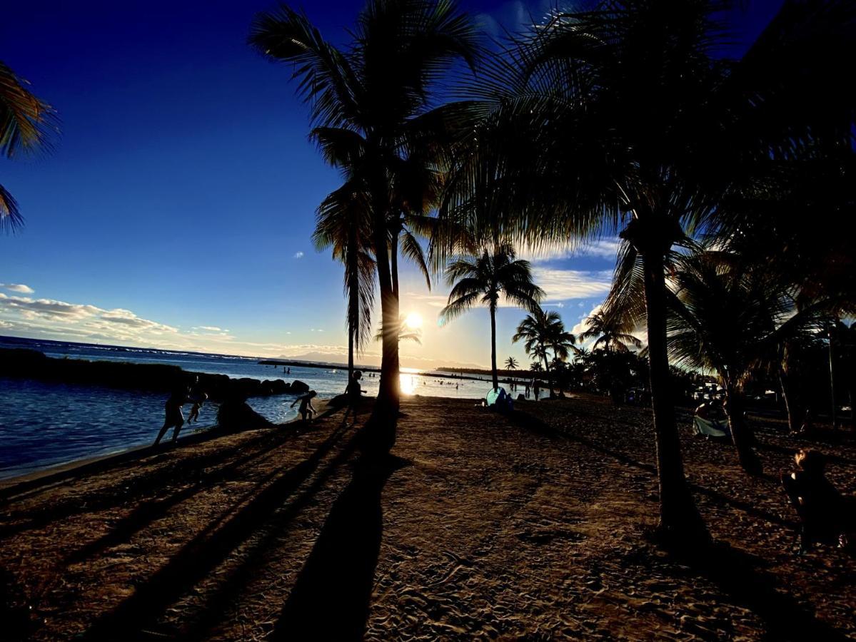 Le Paradis Zen 1Er Etage Et Rdc Vue Plage Et Mer Ste Anne ساينت آن المظهر الخارجي الصورة